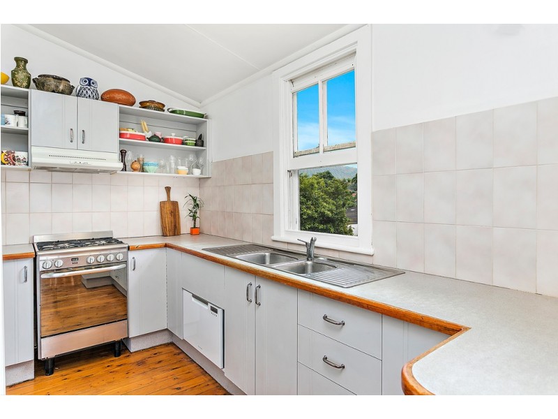 4 David Street, West Wollongong NSW 2500