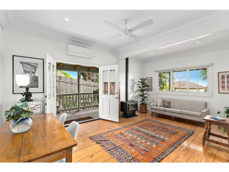 6 Beresford Street, Coniston NSW 2500