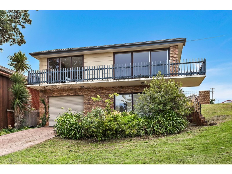 12 Corbett Avenue, Thirroul NSW 2515