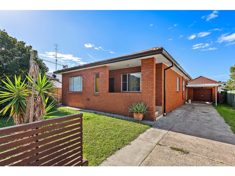 84 Ellengowan Cresent, Fairy Meadow NSW 2519