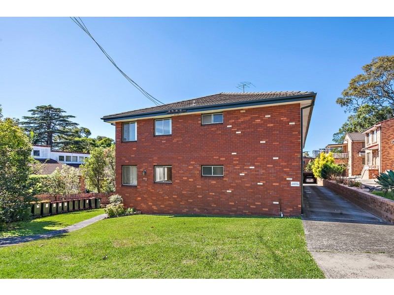 8/63 Gilmore Street, West Wollongong NSW 2500