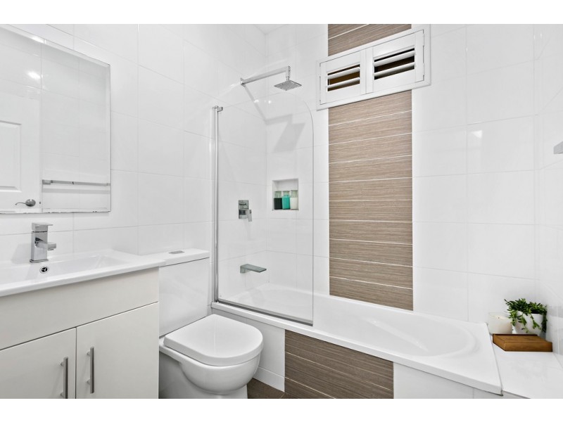 14 Deakin Street, Oak Flats NSW 2529