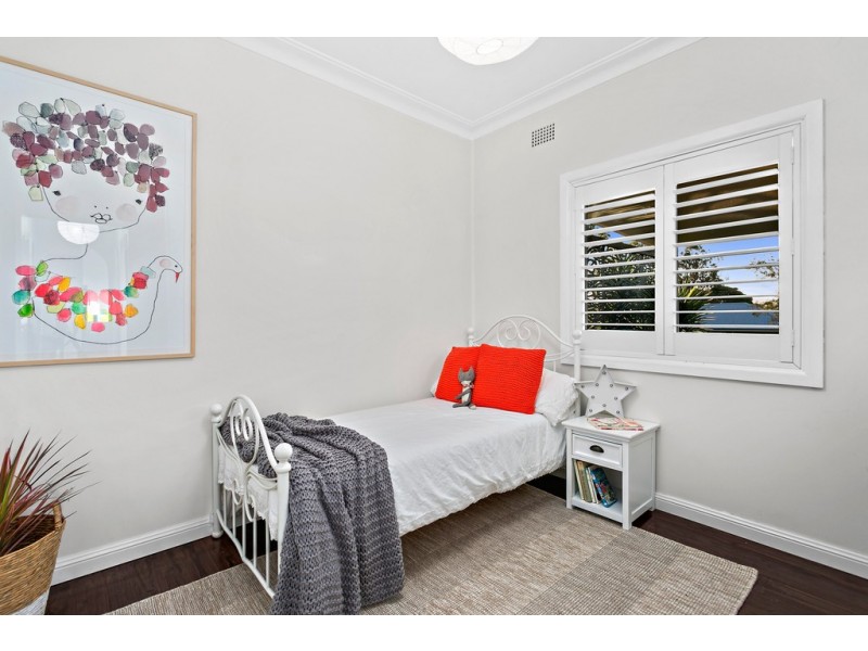 14 Deakin Street, Oak Flats NSW 2529