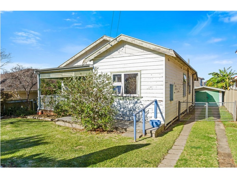 7 Farrell Street, Balgownie NSW 2519