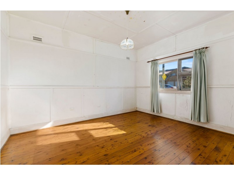 7 Farrell Street, Balgownie NSW 2519