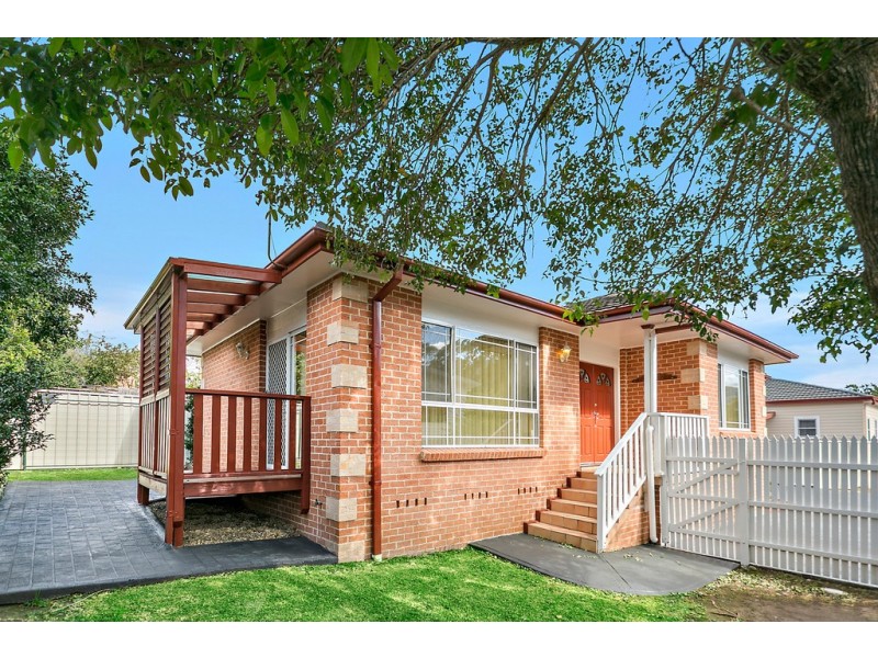 11A Fisher Street, West Wollongong NSW 2500