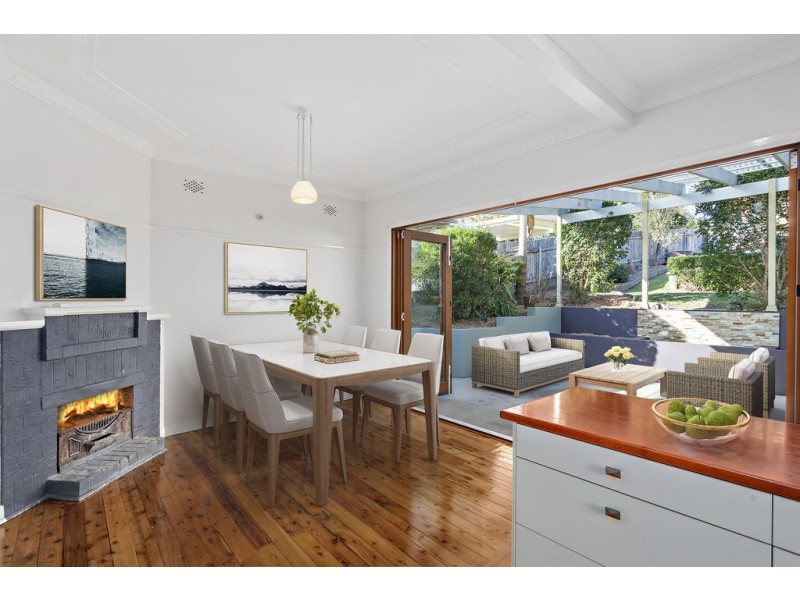 27 Rowland Avenue, Wollongong NSW 2500