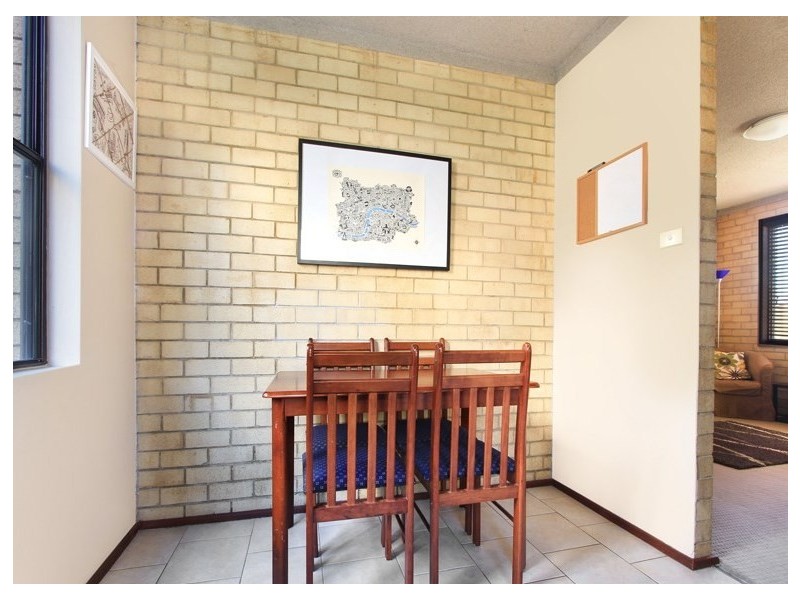 1/42 Rowland Avenue, Wollongong NSW 2500
