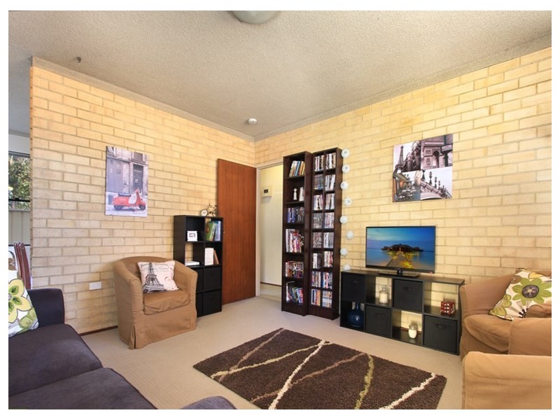 1/42 Rowland Avenue, Wollongong NSW 2500