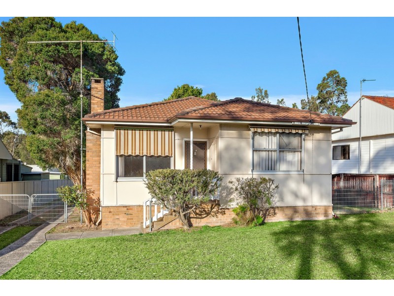 9 Eager Street, Corrimal NSW 2518