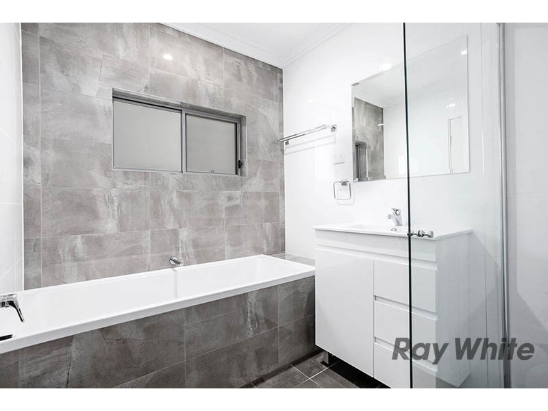 6 / 12 Popes Road, Woonona NSW 2517