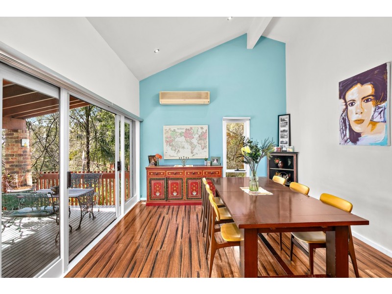 4 Koombala Grove, Cordeaux Heights NSW 2526