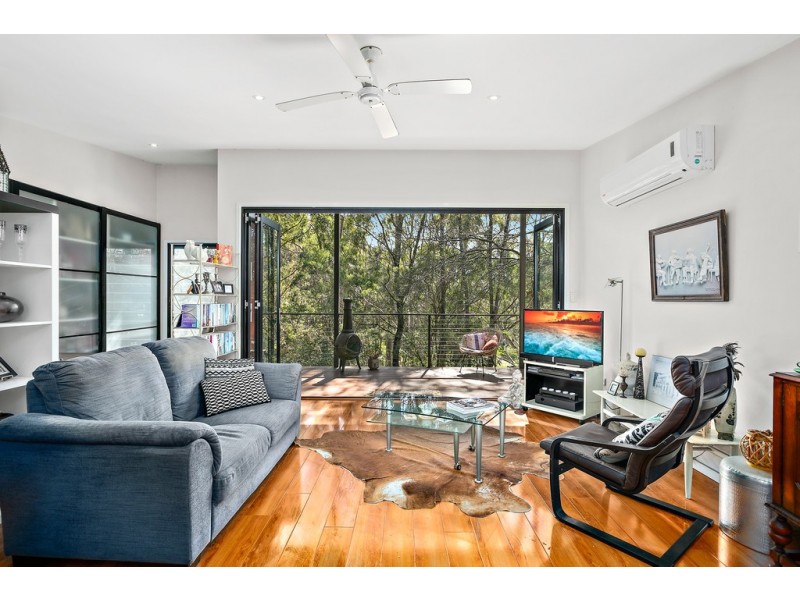 4 Koombala Grove, Cordeaux Heights NSW 2526