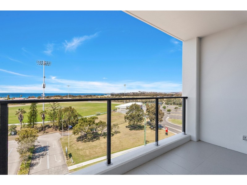 A502/5 Grand  Court, Towradgi NSW 2518