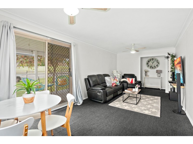 8 Jones Avenue, Mount Warrigal NSW 2528