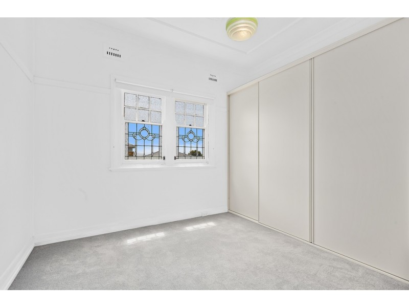 13 McKenzie Avenue, Wollongong NSW 2500