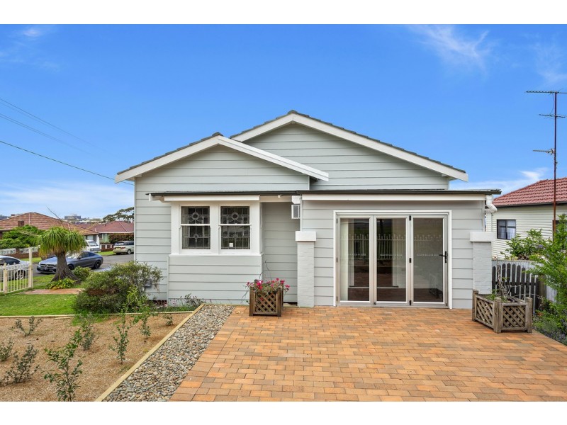 13 McKenzie Avenue, Wollongong NSW 2500