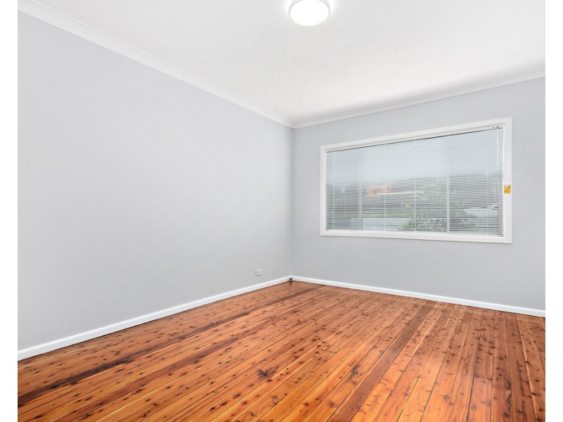 17 Mount Keira Road, West Wollongong NSW 2500