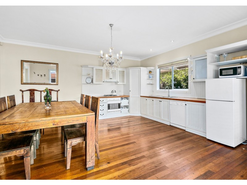 3 Deakin Street, Oak Flats NSW 2529