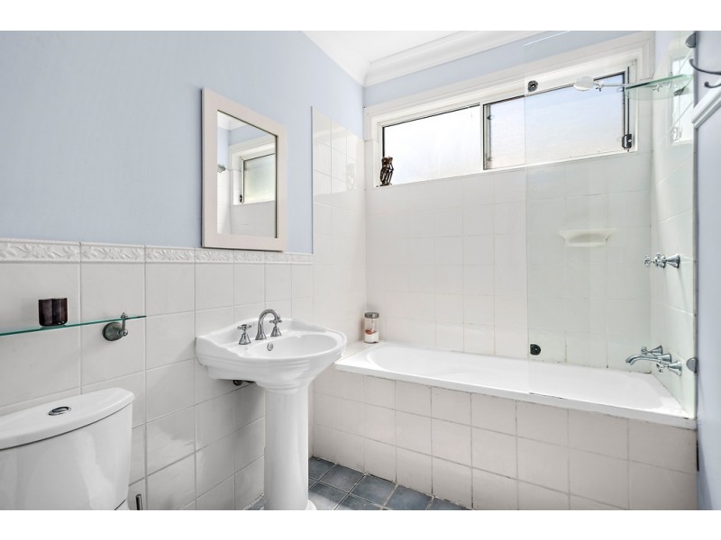 3 Deakin Street, Oak Flats NSW 2529