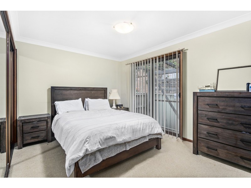 4 Heeterra Place, Cordeaux Heights NSW 2526