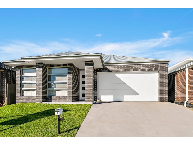 5 Crystal Avenue, Horsley NSW 2530