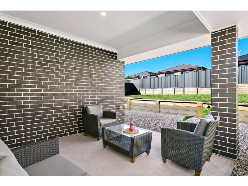 5 Crystal Avenue, Horsley NSW 2530