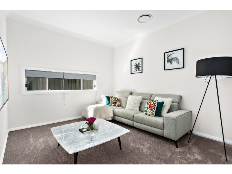5 Crystal Avenue, Horsley NSW 2530