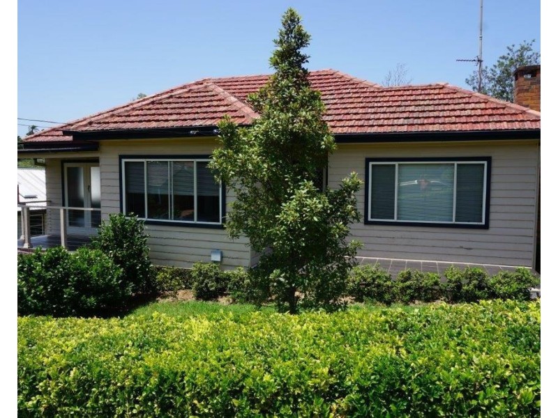 13 Koorabel Avenue, West Wollongong NSW 2500