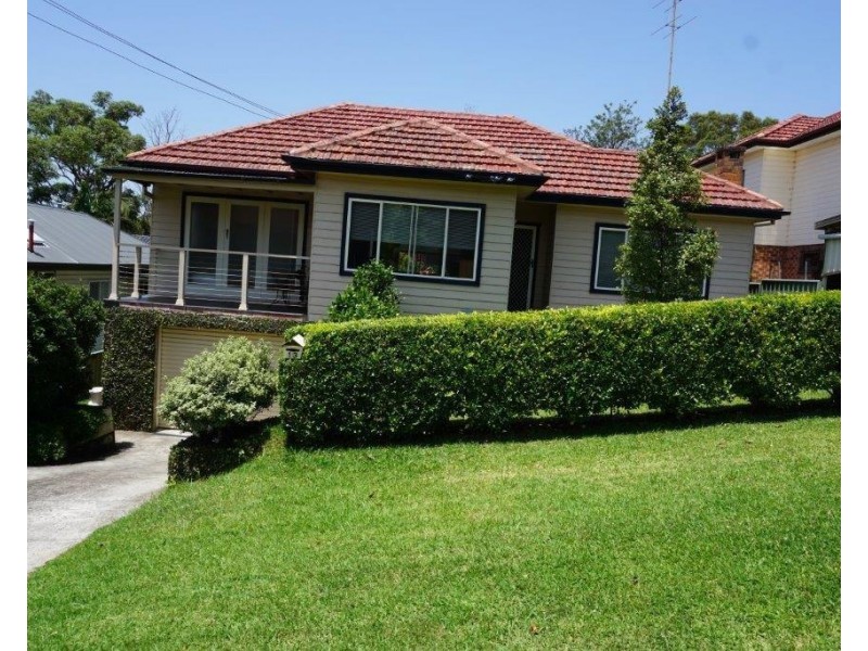 13 Koorabel Avenue, West Wollongong NSW 2500