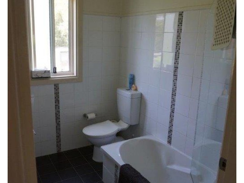 13 Koorabel Avenue, West Wollongong NSW 2500