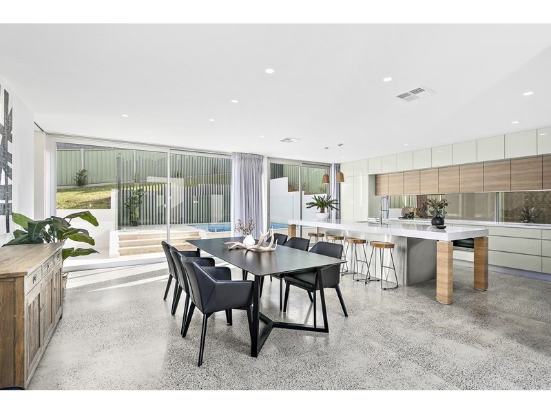 4 Rowan Place, Figtree NSW 2525