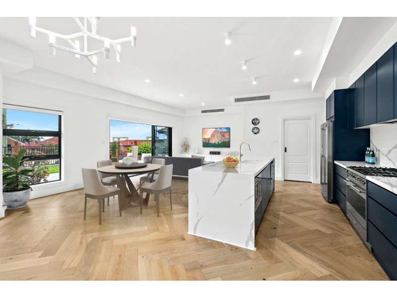 1/43 Balmoral Street, Balgownie NSW 2519