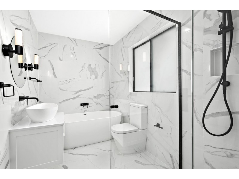 1/43 Balmoral Street, Balgownie NSW 2519