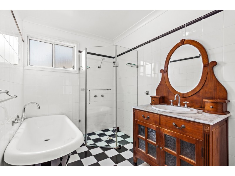 9 Hillcrest Street, Wollongong NSW 2500