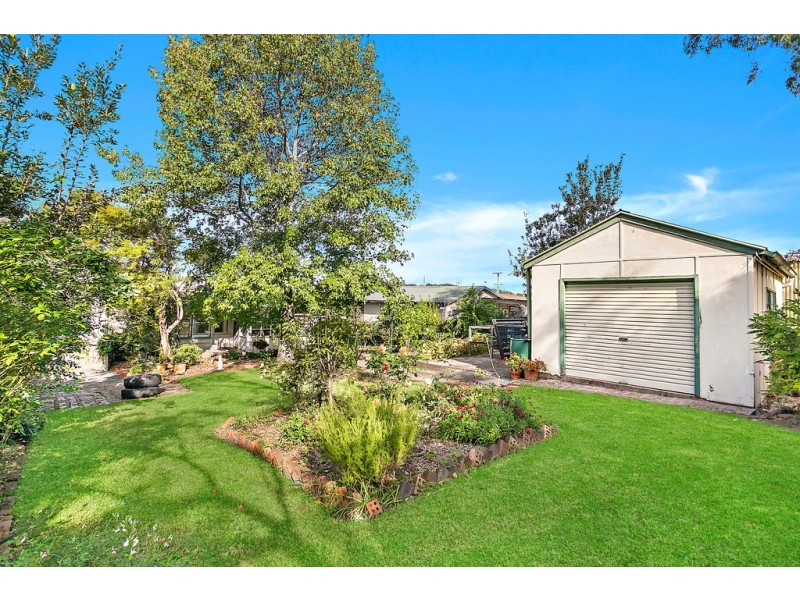 166 Princes Highway, Unanderra NSW 2526