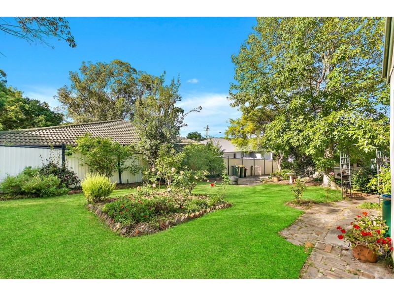 166 Princes Highway, Unanderra NSW 2526
