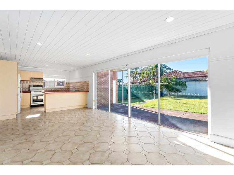 37 Frances Street, Gwynneville NSW 2500