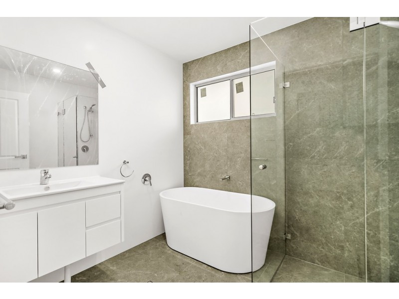 1and1A Robertson Street, Port Kembla NSW 2505