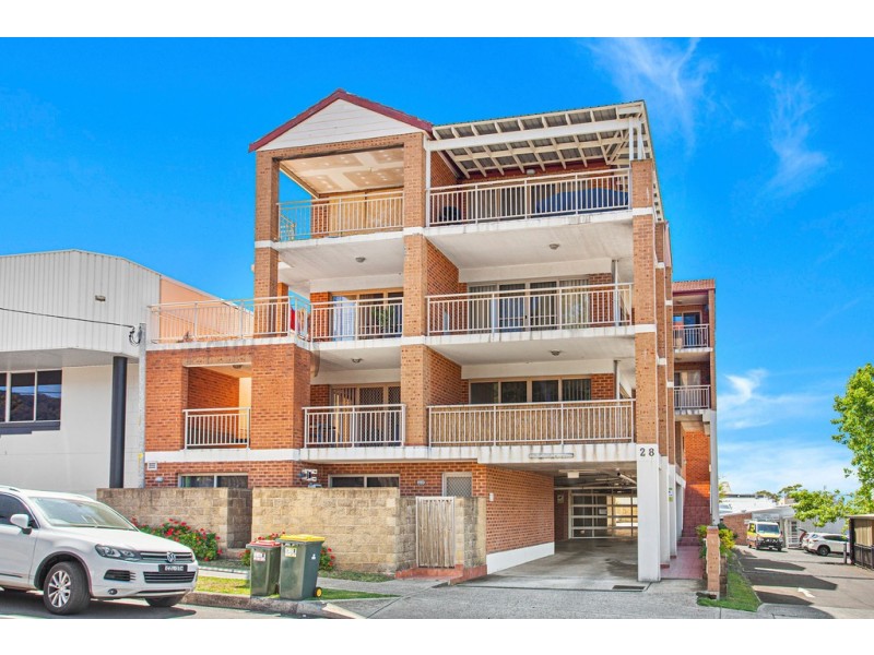 6/28 Underwood Street, Corrimal NSW 2518