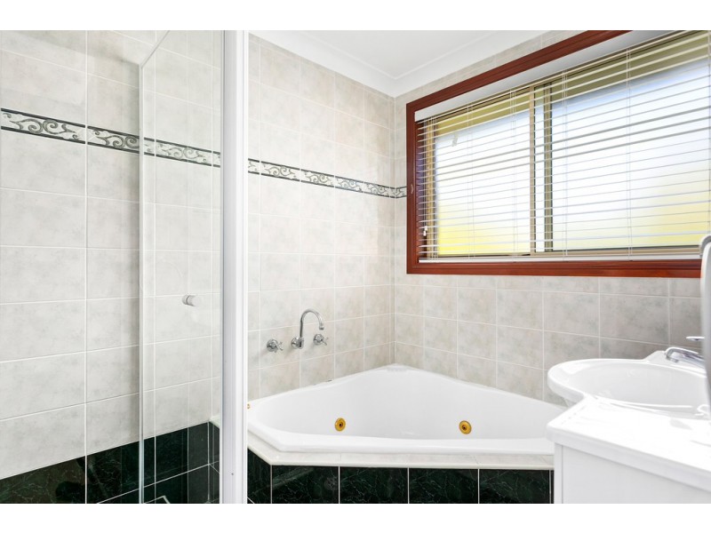 33 Angel Street, Corrimal NSW 2518