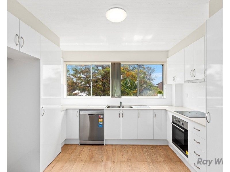 8/15 Robinson Street, Wollongong NSW 2500