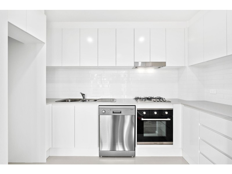 8/12 New Dapto Road, Wollongong NSW 2500