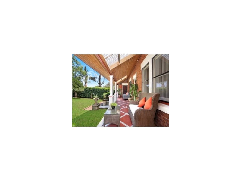 48 Robertson Street, Coniston NSW 2500