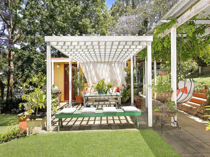 48 Robertson Street, Coniston NSW 2500