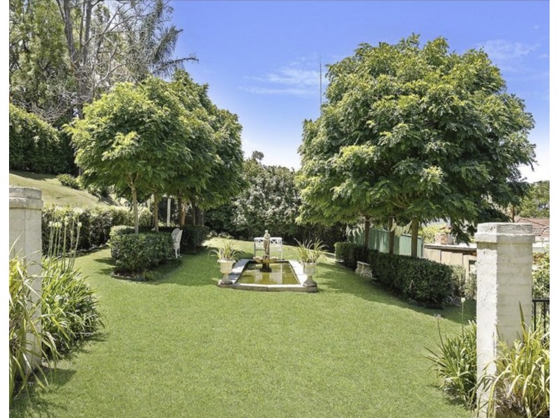 48 Robertson Street, Coniston NSW 2500