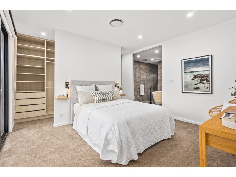 9 and 9A Elliotts Road, Fairy Meadow NSW 2519