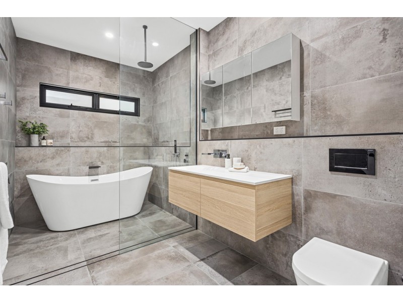9 and 9A Elliotts Road, Fairy Meadow NSW 2519