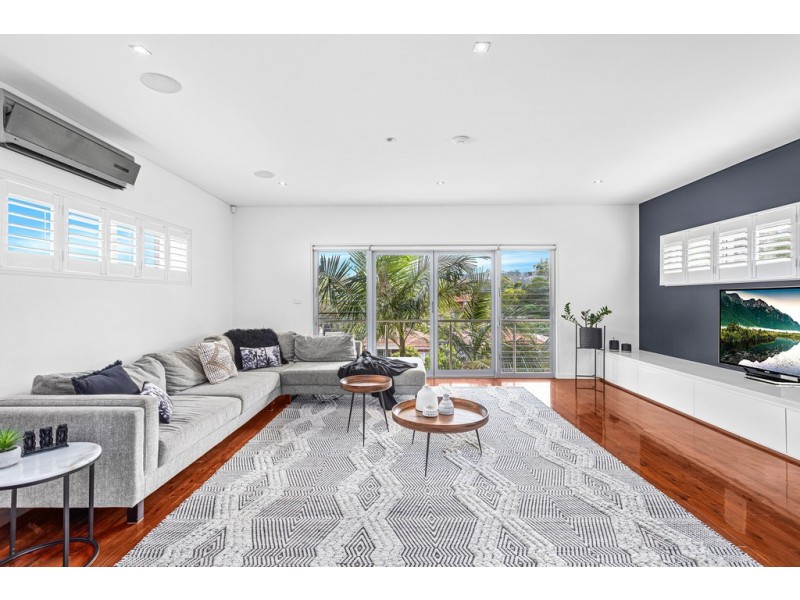 54 Bruce Street, Unanderra NSW 2526