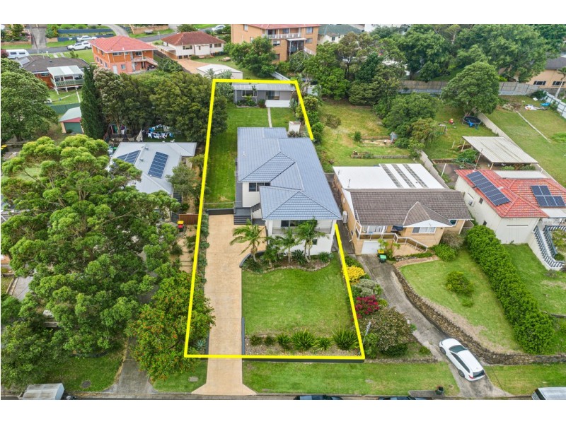 54 Bruce Street, Unanderra NSW 2526